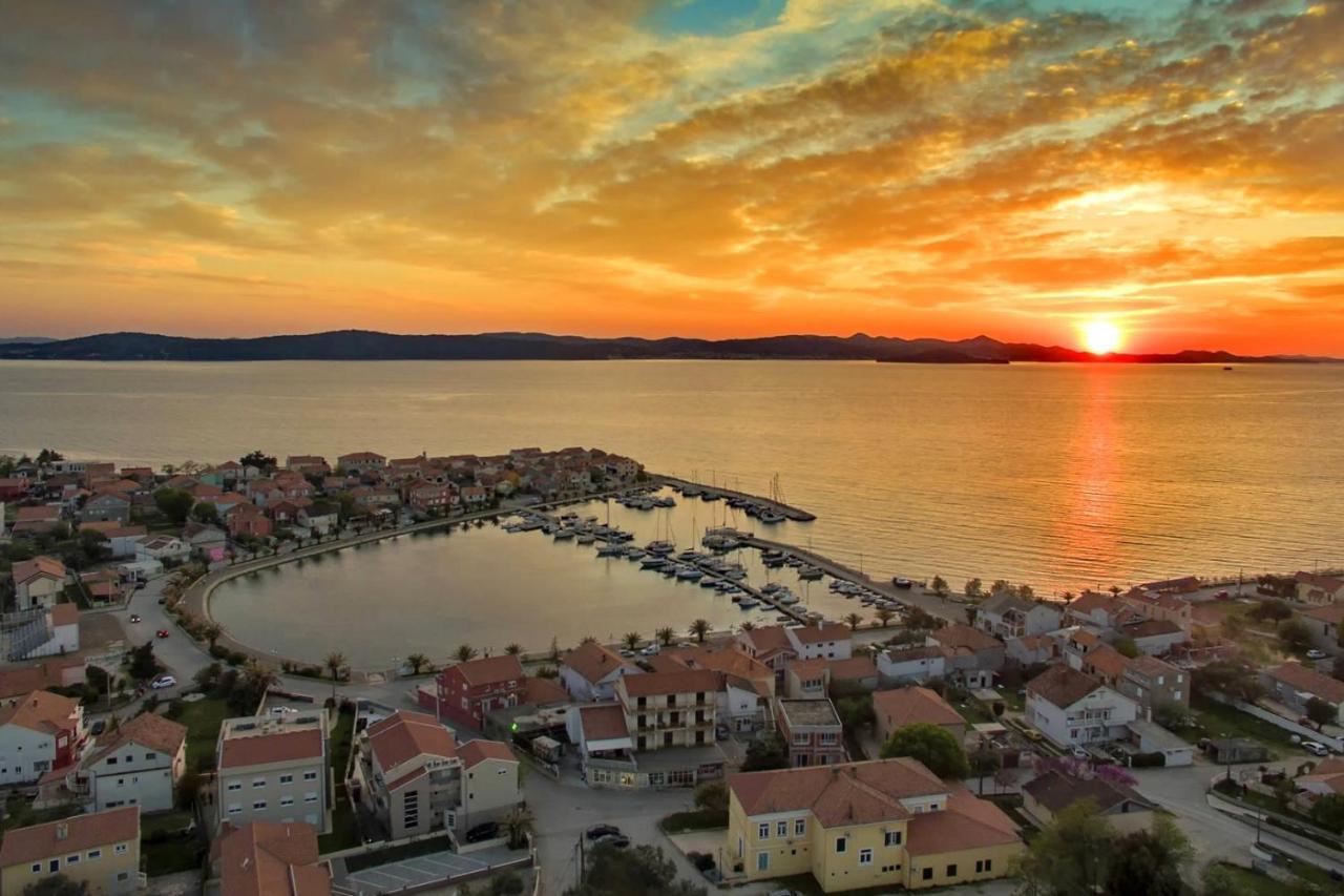 Apartments With A Parking Space Bibinje, Zadar - 12270 Exteriör bild